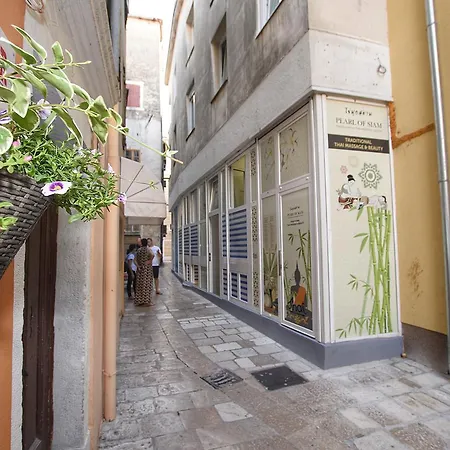 Centrooms Kovac 4* זאדאר