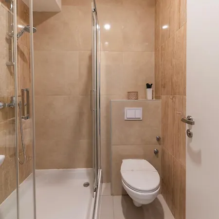 Centrooms Kovac Gasthof 4*